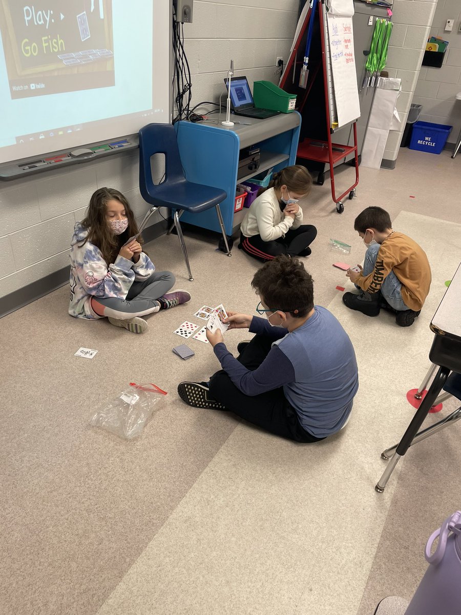 3rd_Schwick's tweet photo. This week we’ve been practicing good sportsmanship. The kids are working hard to be kind, not give up, and be encouraging rather than tear others down! #TeamSchwick https://t.co/HF3q5qbQ7y