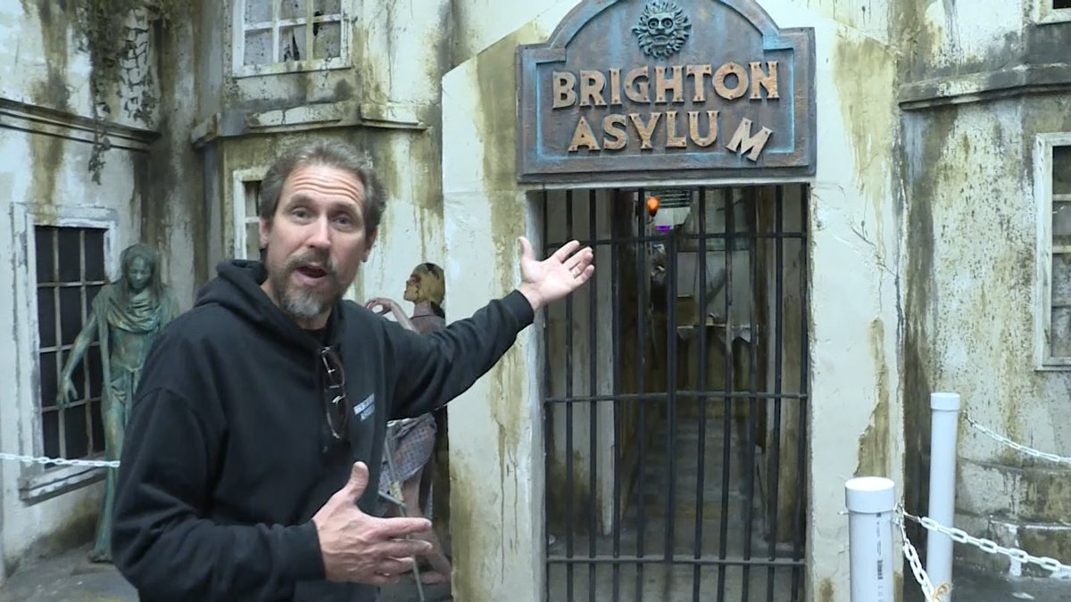 Ready to get spooked? <a href="/BrightonAsylum/">Brighton Asylum</a> has haunted houses and escape rooms for all to enjoy this Halloween -- if you dare.

<a href="/MRossNews/">Michelle Ross</a> has the (scary) story: pix11.com/news/local-new…