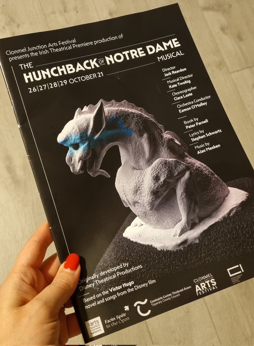 rivesci's tweet photo. Such a joy to attend #HunchbackClonmel tonight! Well done to ALL involved. Thank you so much to everyone who made it possible to bring this fantastic production to life in the gorgeous setting of Kickham Barracks!🤩 Looking fwd to more @intheopenarts #InTheOpenClonmel #Clonmel https://t.co/vbpbPZIW5t