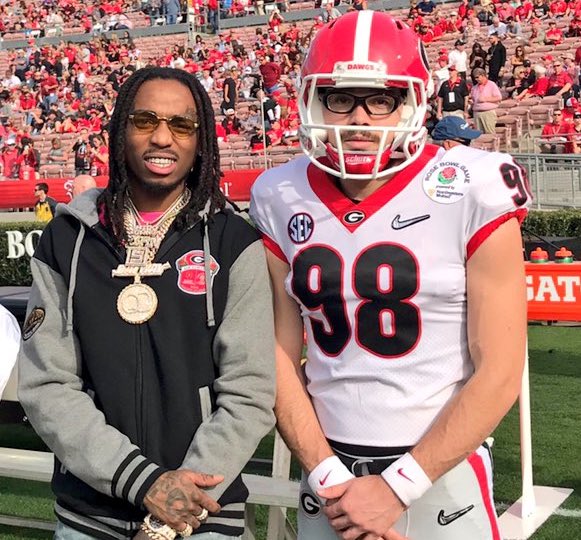 BleacherReport's tweet photo. Packed slate of college football today:

No. 1 Georgia vs. Florida
No. 4 Oklahoma vs. Texas Tech
No. 5 Ohio State vs. No. 20 Penn St
No. 6 Michigan @ No. 8 Michigan St
No. 9 Iowa @ Wisconsin
No. 10 Ole Miss @ No. 18 Auburn

Time to lock in 🍿 https://t.co/vIuk8kwMtW