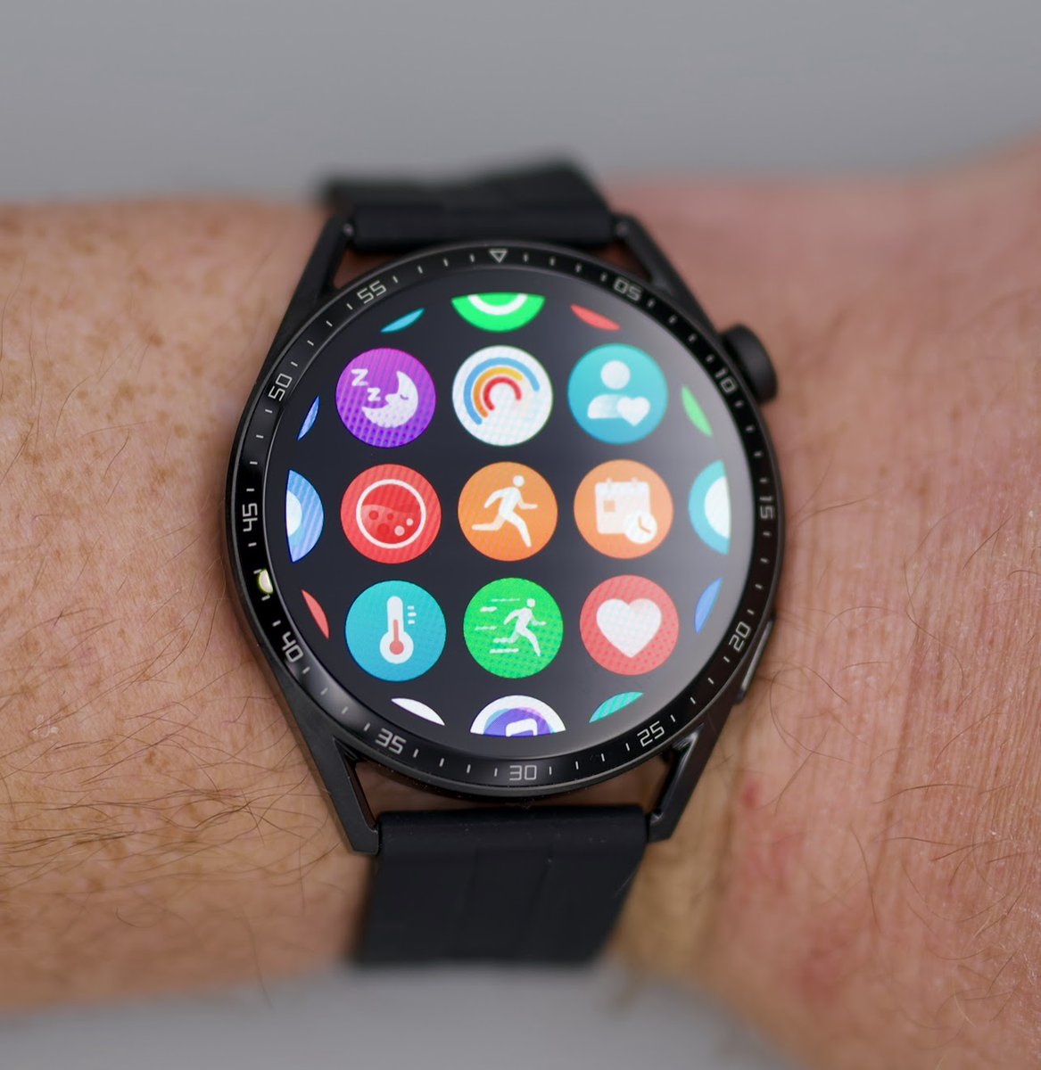 Macgregor11's tweet image. Got the new Huawei Watch GT3 46mm sent to me by @HuaweiMobileUK
Great looking device with HarmonyOS 2
I&apos;m going to really enjoy using this watch
Check out my unboxing &amp;amp; first impressions consumer.huawei.com/uk/community/d…
@Huawei @HuaweiMobile #HuaweiWatchGT3 #HarmonyOS2