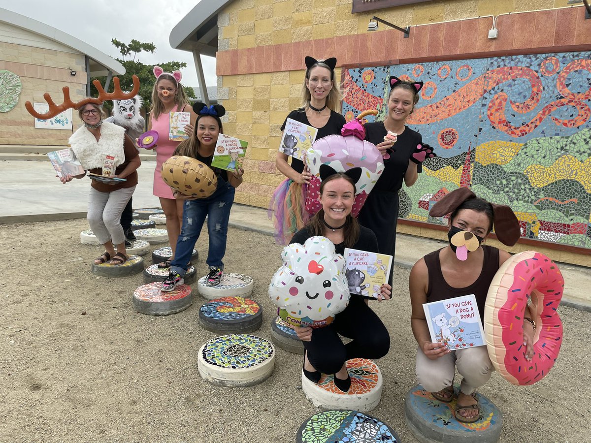 Crisaua's tweet photo. I work with a great team of loving, supportive, and fun individuals! Here is our Elementary team from @ISAruba  wearing our If you give a mouse…a pig…a mouse etc. in celebration of our literacy week! So blessed to be working with Cool people! @ISSCommunity @LauraNumeroff https://t.co/E1sm7Ulnrc