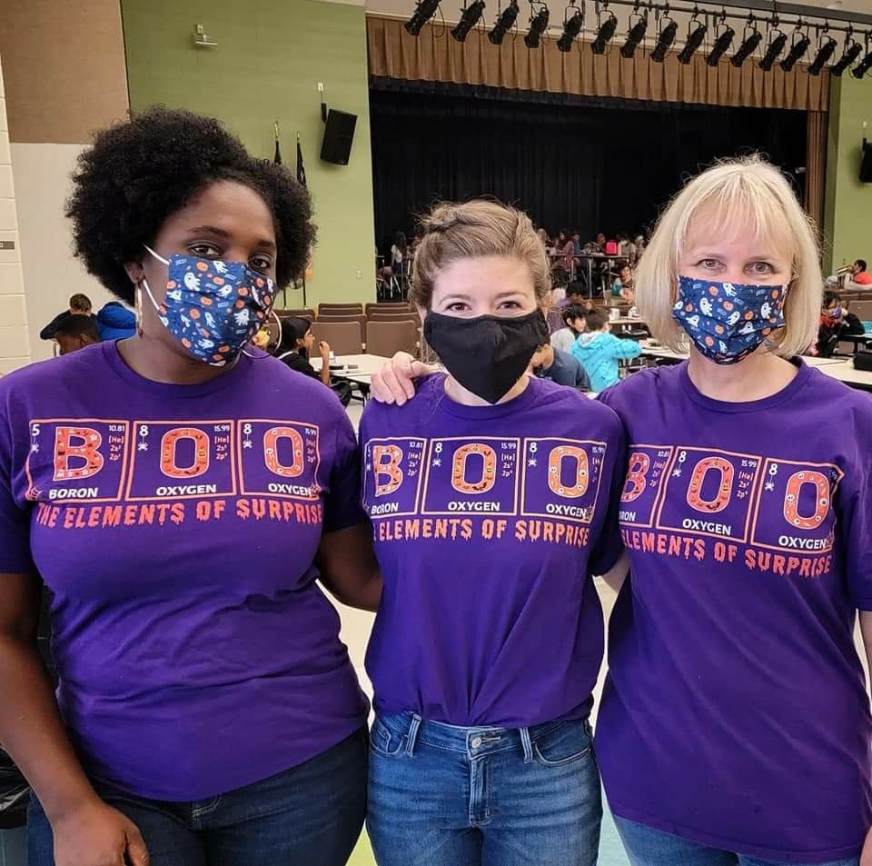 MrsHoyleScience's tweet photo. Today was a day, but the people I work with make it better!!! #SpookySzn #ElementsOfSurprise #6thgradefun #teachertwitter @MPMSleopards @symolloy @MrsMurray_MPMS https://t.co/bwFIYNwXk6