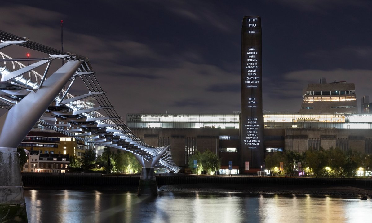 Climate crisis warnings from David Attenborough and Greta Thunberg beamed onto Tate Modern's tower by artist Jenny Holzer https://t.co/cBgskHo7tY #Art #ArtLovers https://t.co/NL1ttykj88