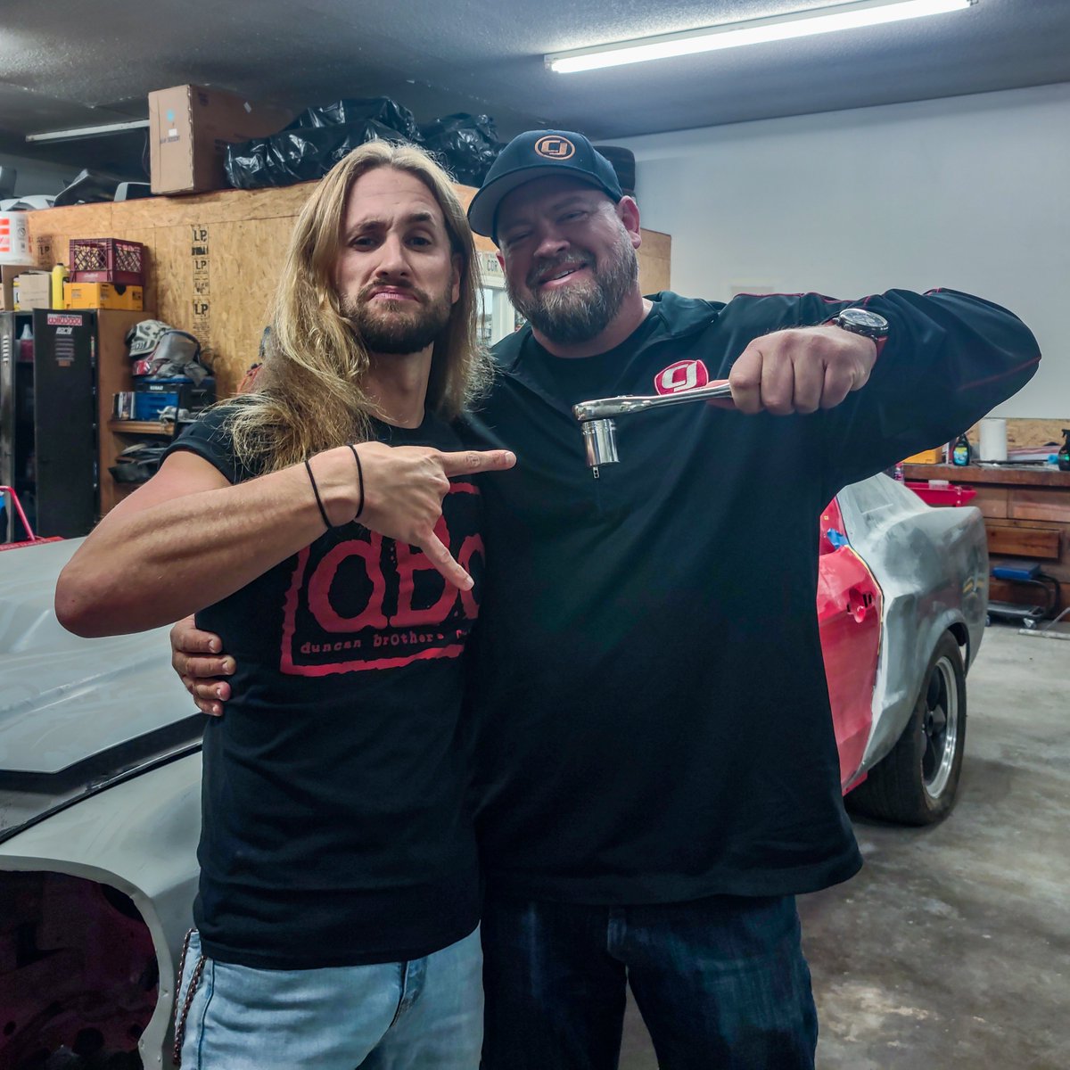 Duncan_Brothers's tweet photo. You never know who's gonna show up at dBc! The road to the @SEMASHOW  is drawing closer and it's always fun hanging with Bill Tumas and @cjponyparts!
#cjponyparts #cjpony #goodbrother #friends #sct #sctperformance #musclecar #ford #fordmustang #semabuild #semacar #semacrunch https://t.co/2MQGF1YpEY