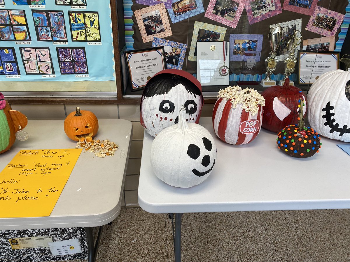 BeethovenBPS's tweet photo. Great pumpkins on display @BeethovenBPS @BostonSchools https://t.co/HdTK22POyI