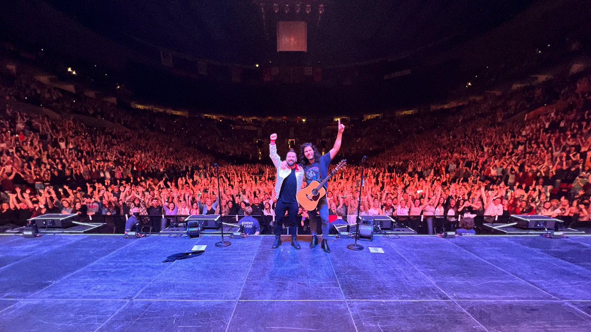 DanAndShay's tweet photo. PORTLAND: WHO WAS THERE? 🙋🏻‍♂️ https://t.co/9pFXfEeSps
