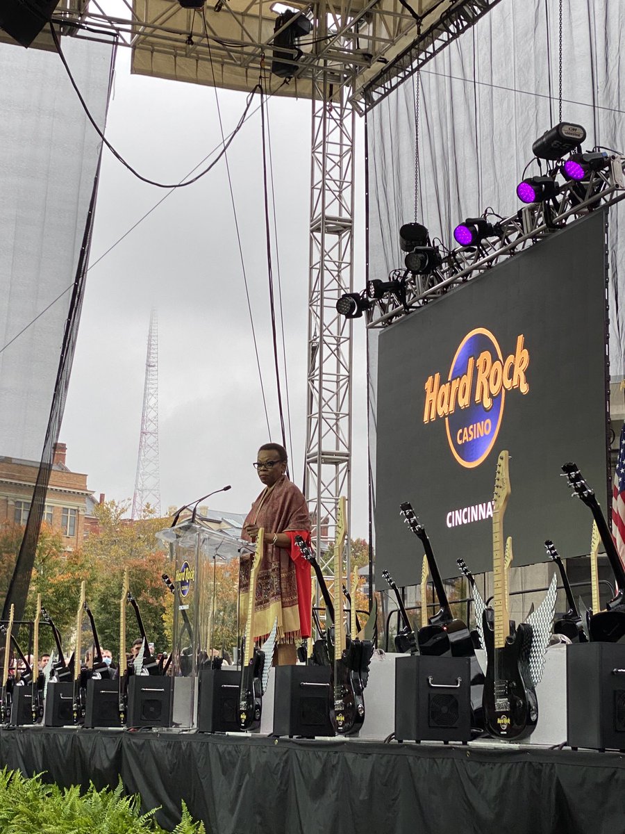 The marvelous and inspiring ⁦<a href="/DivaKWade/">Kathy Wade</a>⁩ offering the powerful invocation at today’s ⁦<a href="/Hardrock_Cincy/">Hard Rock Casino Cincinnati</a>⁩ grand opening! #cincyarts ⁦<a href="/ArtsWave/">ArtsWave</a>⁩