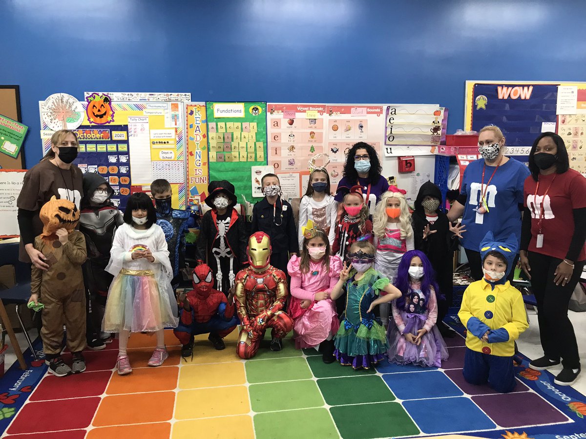 miller_first's tweet photo. It was a “Spooktacular” day! 🎃🕷👻 The parade and party were fantastic! Such fun for these 1st graders! @tincroadschool https://t.co/iJCNRxUSH0