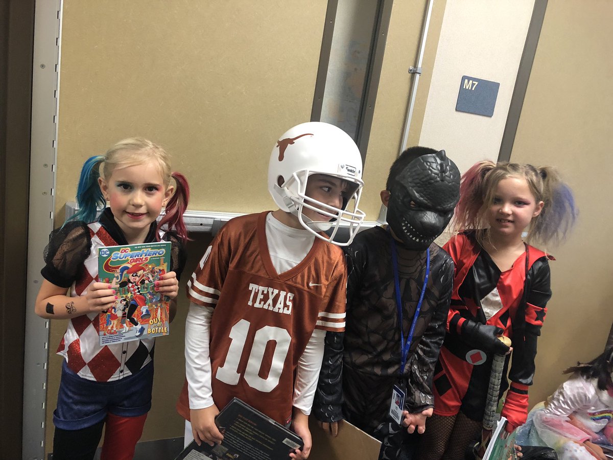 Character parade fun. #twehowl