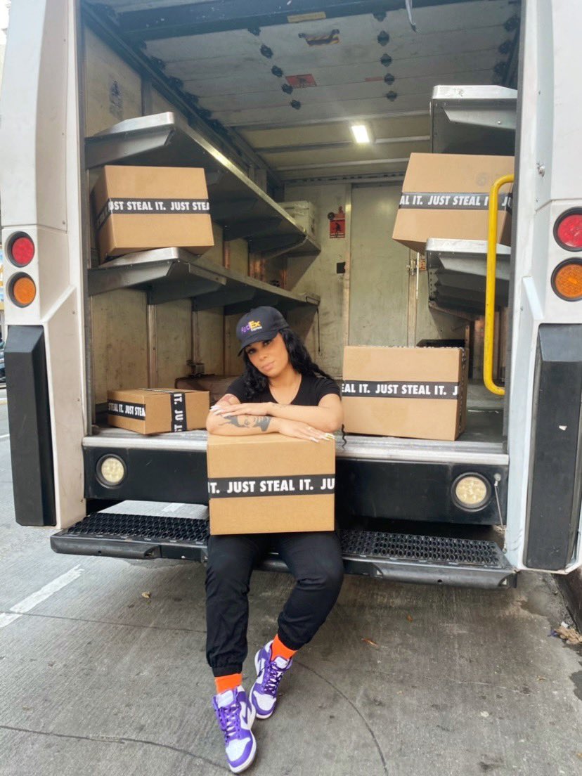 HennyKicksIt's tweet photo. Forget candy, We giving out sneakers this year ✔️ #trickorsneak https://t.co/JjRCFh1YeO
