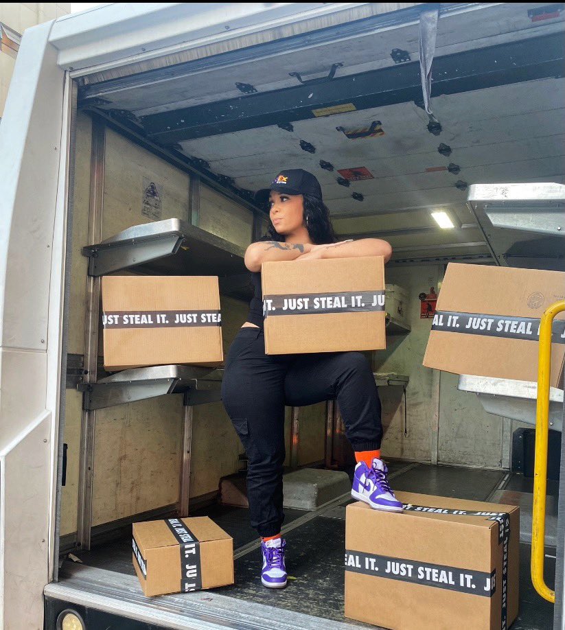 HennyKicksIt's tweet photo. Forget candy, We giving out sneakers this year ✔️ #trickorsneak https://t.co/JjRCFh1YeO