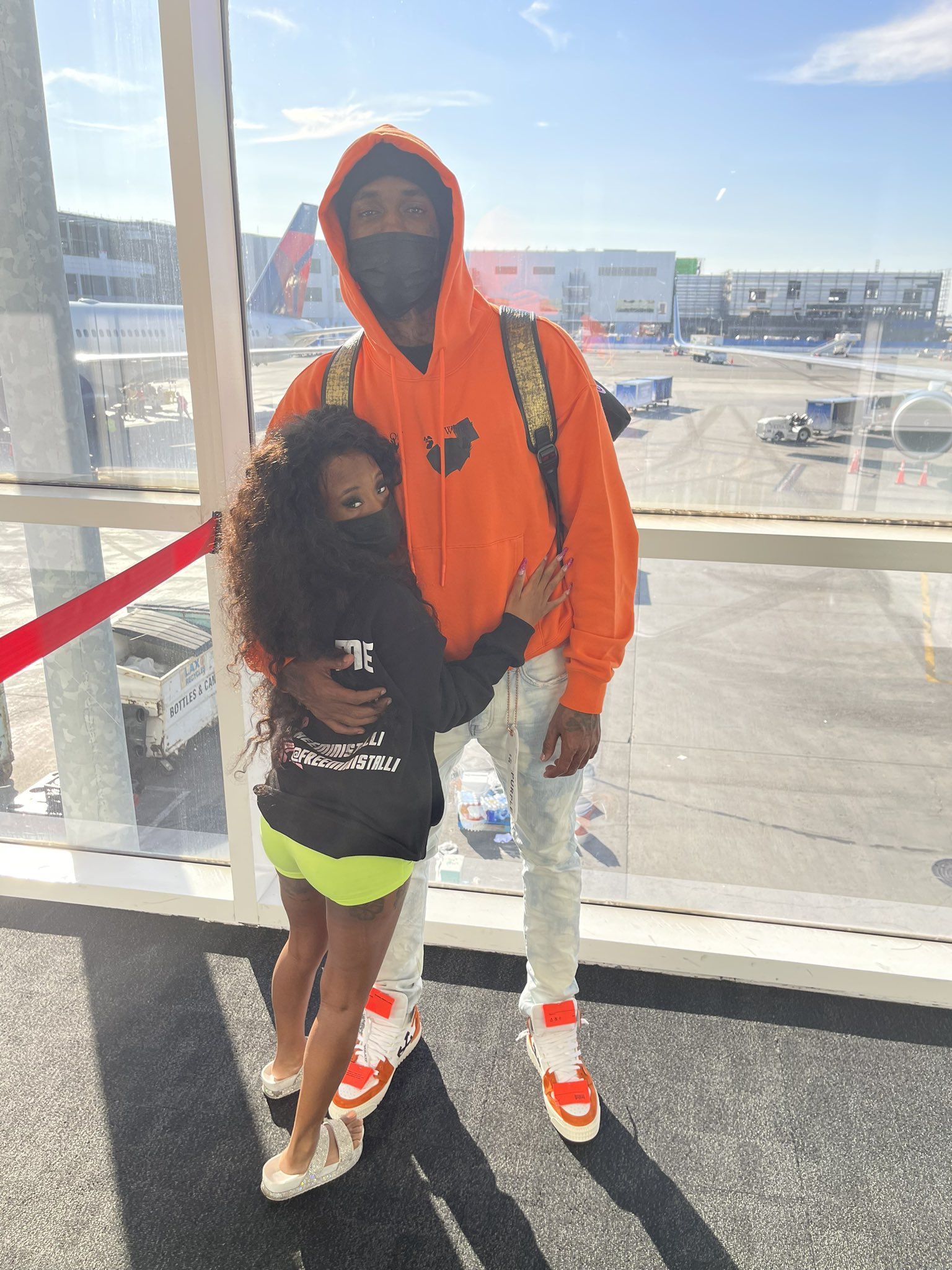 TW Pornstars - Pressure. Twitter. Hawaii next stop @theeministalli. 10: