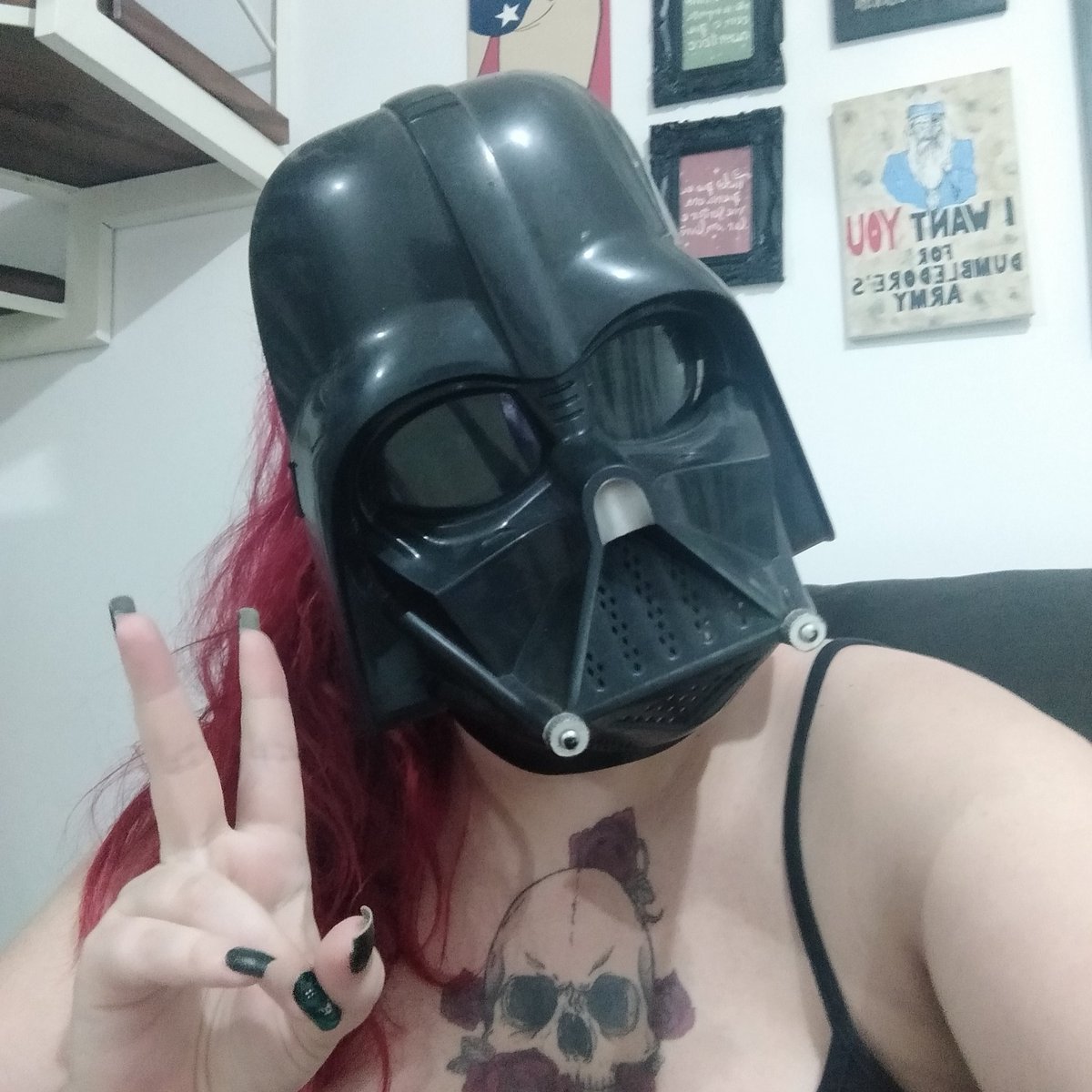 jessazilla's tweet photo. prontíssima pro halloween dos sublovers @submarino #Sub700k #Sublover https://t.co/2aZnkG98VW