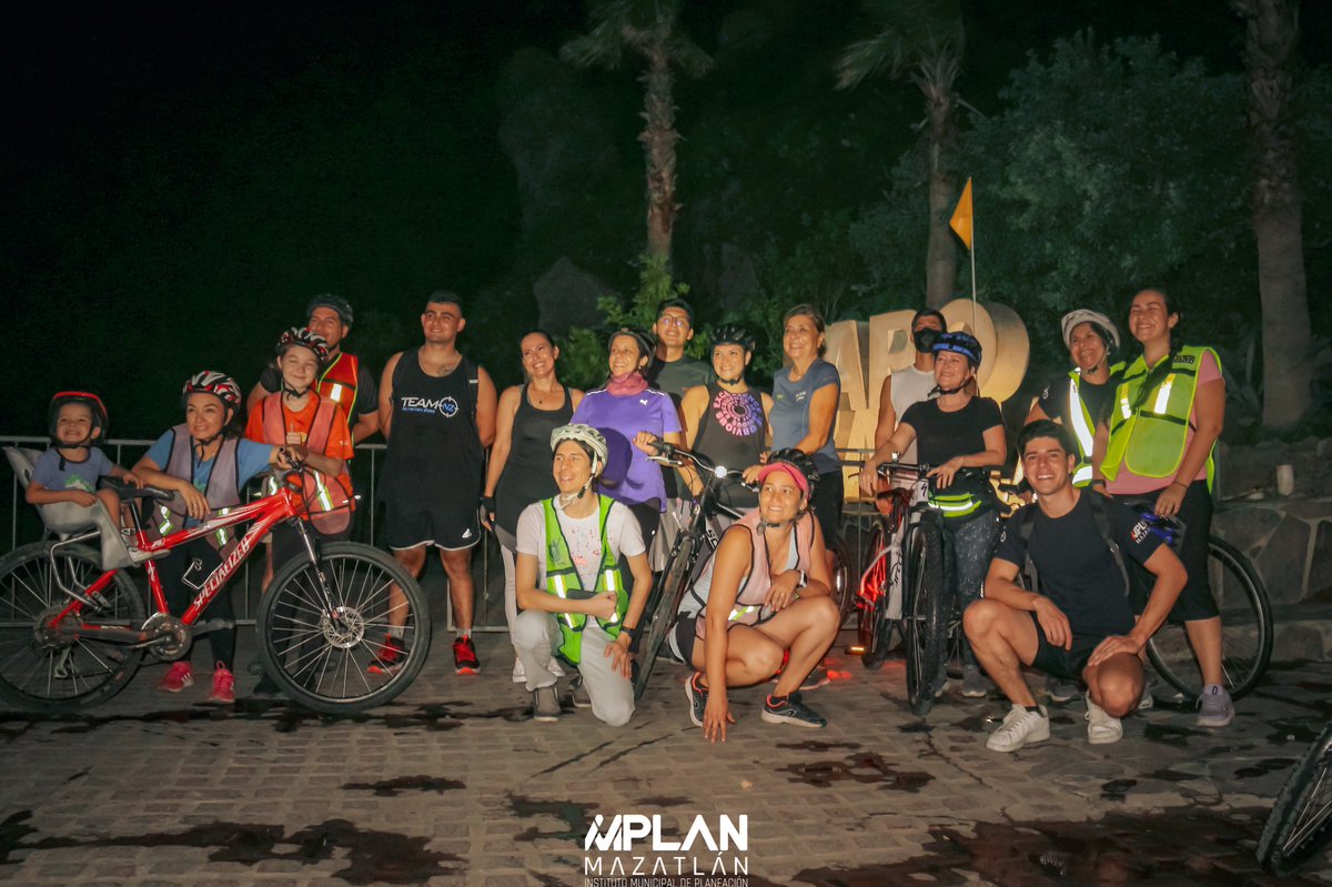 Implanmzt's tweet photo. El pasado miércoles, nos sumamos a las rodadas familiares semanales organizadas por Rueda Verde Mazatlán.
El recorrido pasó por algunas calles del Centro Histórico.
#IMPLAN #IMPLANMzt #RuedaVerde #Rodada #Rodadas #Bicicleta #SeguridadVial #Vialidad #SacaLaBici #Mazatlan https://t.co/Bf0ow3RloK