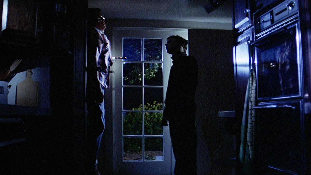 DarrenDebari's tweet photo. #HalloweenRules
Just hanging out with Michael Myers-:) https://t.co/xW1MnFpcsJ