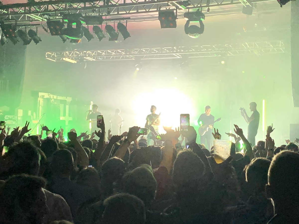 Delhicko's tweet photo. What a night! @TheReytons were epic, fucking awesome gig! @liamgallagher get these lads on your tour ๐ #kidsofftheestate #sliceoflime https://t.co/d5AdMxhuAT