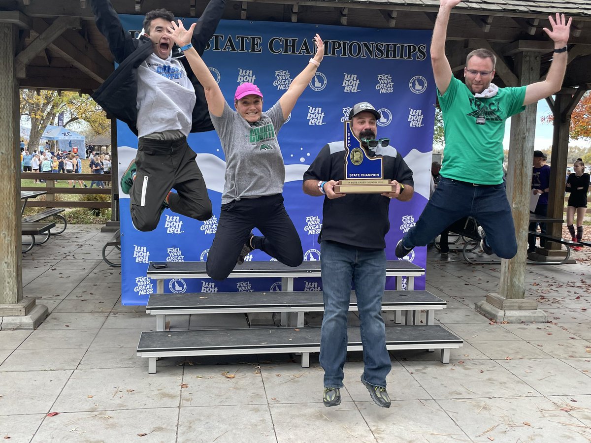 stampede_bhs's tweet photo. BEST NEWS!!!!💚💚💚
Blackfoot Boys are the Cross Country State Champs!!! Eli Gregory Individual State Champ! Medalists Matt Thomas 3rd, Justin Whitehead 8th, JT Morgan 11th, Payden 23rd
Blackfoot Girls ran great places 7th as a team. Medalists Maddy Larsen 6th, Emily Despain 19th https://t.co/dNk4NA5Jww