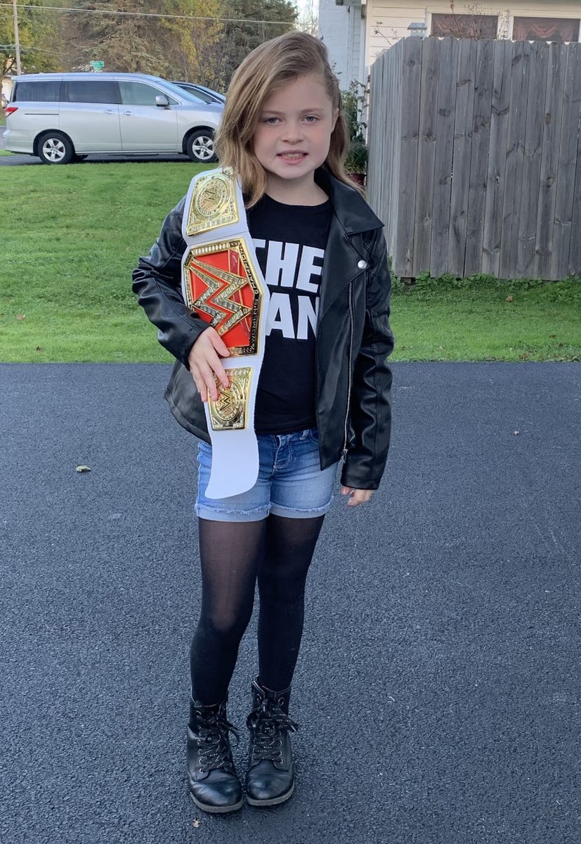 Mrkeohanelbe's tweet photo. As a kid, I dreamed of going to school on Halloween as Hulk Hogan. It’s cooler to watch my daughter go as @BeckyLynchWWE https://t.co/THhglEiiOQ