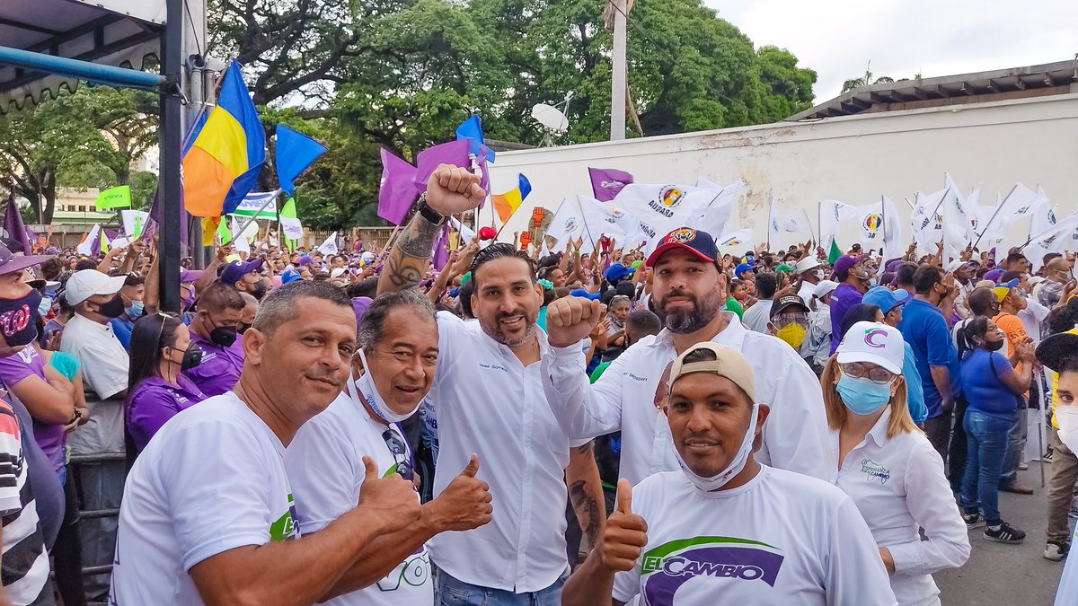 MoisesSomaza's tweet photo. #29Oct l Seguimos comprometidos con nuestro Estado Aragua y nuestra Propuesta a Gobernador @Luisemartinezh  que si posee las Credenciales Necesarias para levantar el estado y hacerlo la Nueva Singapur.

"ARAGUA VOTA DIFERENTE"

Vota Abajo y a la Derecha por @ElCambioVE https://t.co/U28M61JMxh