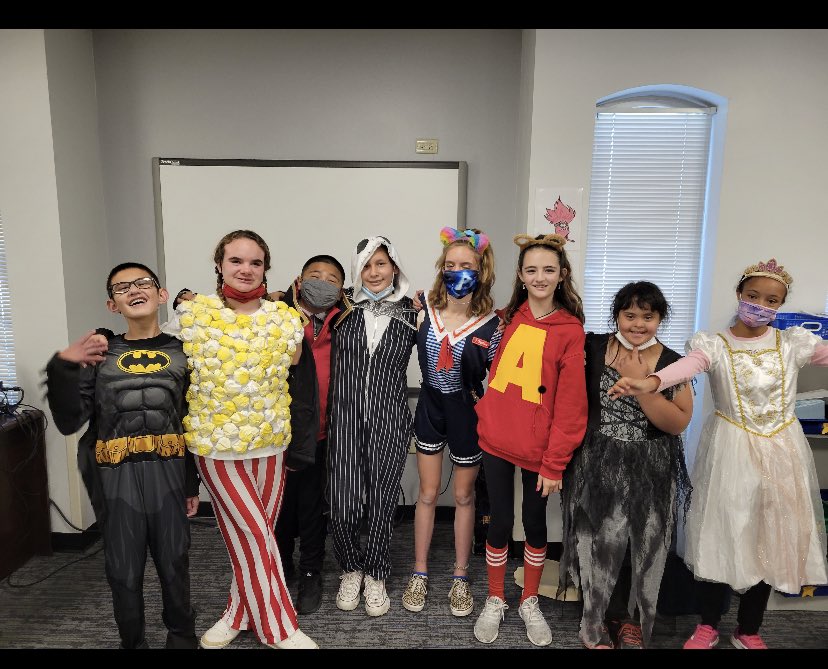 CarmodyMiddle's tweet photo. Carmody SSN program rocking at the fall social on Thursday. #teamjeffco #jeffcobettertogether https://t.co/oyS3BkVAku