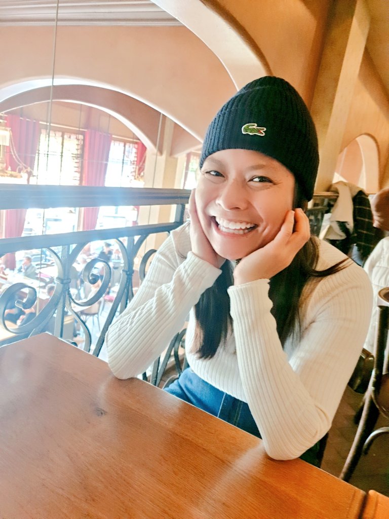 Ssupattra15's tweet photo. Old Cafe in the old town. https://t.co/GCLQnAfekI