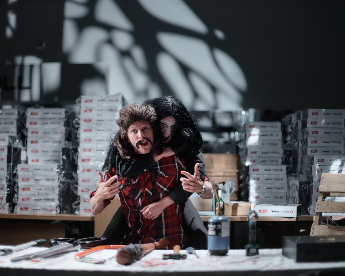 ROLLRecovery's tweet photo. 😮 Customer tortured in ROLL Recovery HQ. Our ROLL Recovery Halloween Video Vol. 3. is up. Watch if you dare - https://t.co/xQBQSjffRH! Use promo code - ROLLhalloween2021 - for 10% off until Sunday, October 31st at 12:59 PM MST. #DigDeeper #R8Plus #HappyHalloween https://t.co/iAm0CDvXUu