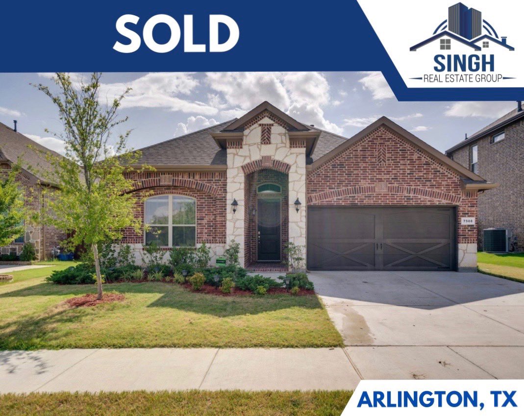mrsingh9's tweet photo. October’s highlights: 15 Transactions & $6.5 million in volume closed! 3 of those homes closed today & 7 of them this week! I want to give a huge shout out to my team, family, friends and business partners! We are so thankful to be a young and upcoming team in the industry! #SREG https://t.co/5v7rNucbhD