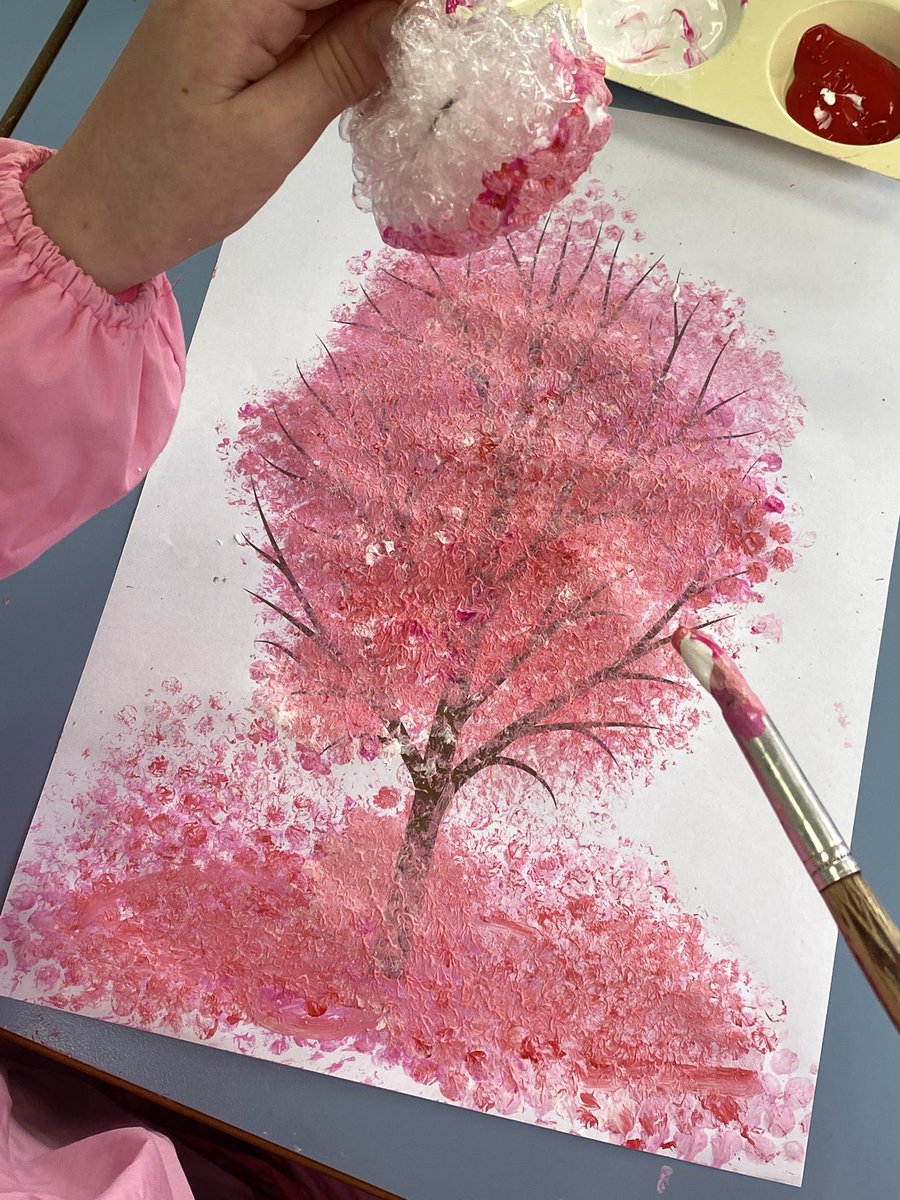 MiaKaterina1's tweet photo. My prac class had a blast during our spring-themed mindfulness art lesson!

We learned about the origin and significance of the Japanese cherry blossom (Sakura) 🌸 

We then used balls of bubble wrap to paint and create our own!
#ACUedu_p https://t.co/zBBxr5h06r