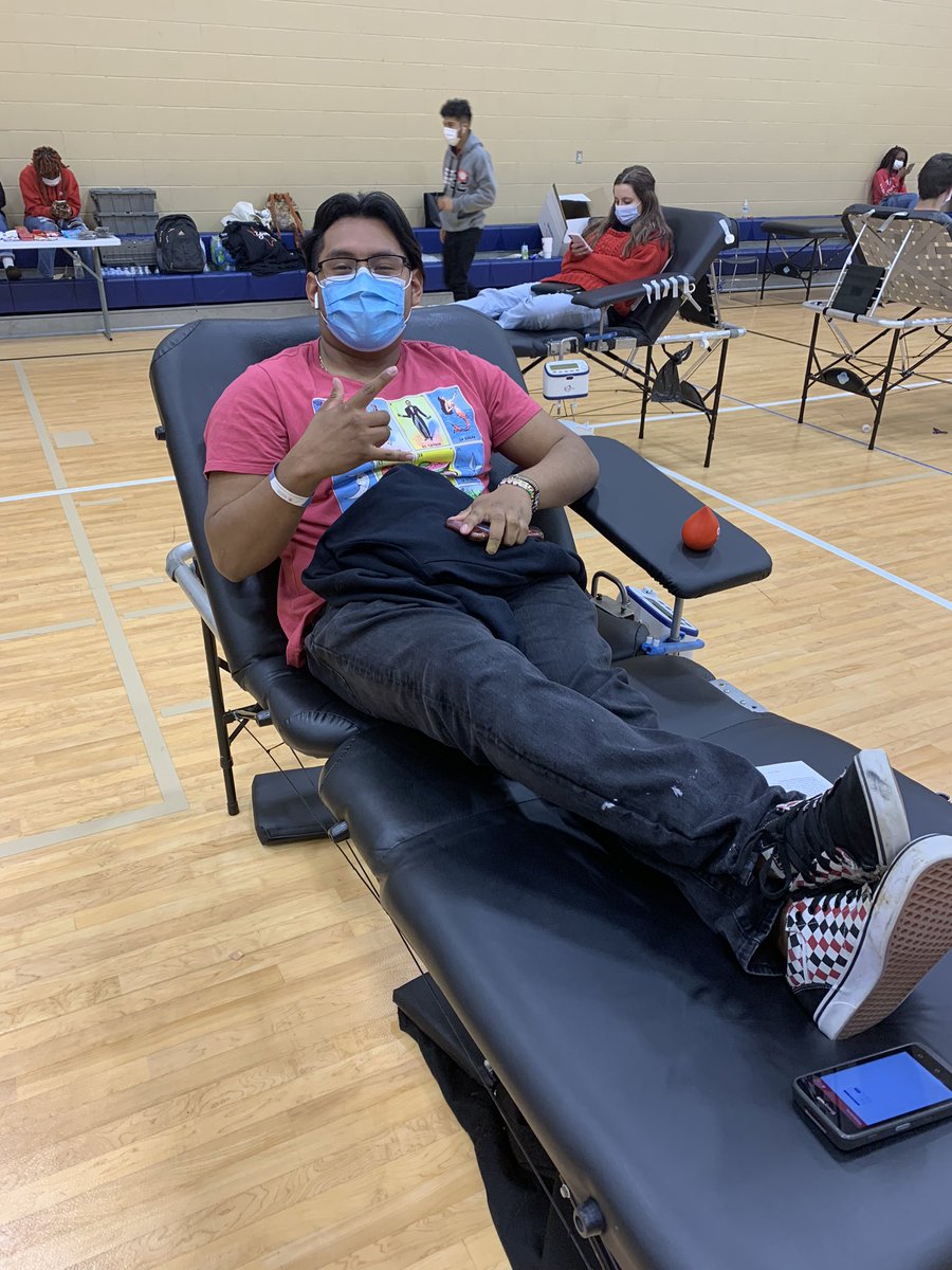 SherryBuck70's tweet photo. Thank you North Forney High School students for giving blood today at the Red Cross Blood Drive 💙🖤
A long but rewarding day. I love my job!!! #empower #truenorth 
@APThatIsMe @PrincipalJung https://t.co/YjUIsHW4RO