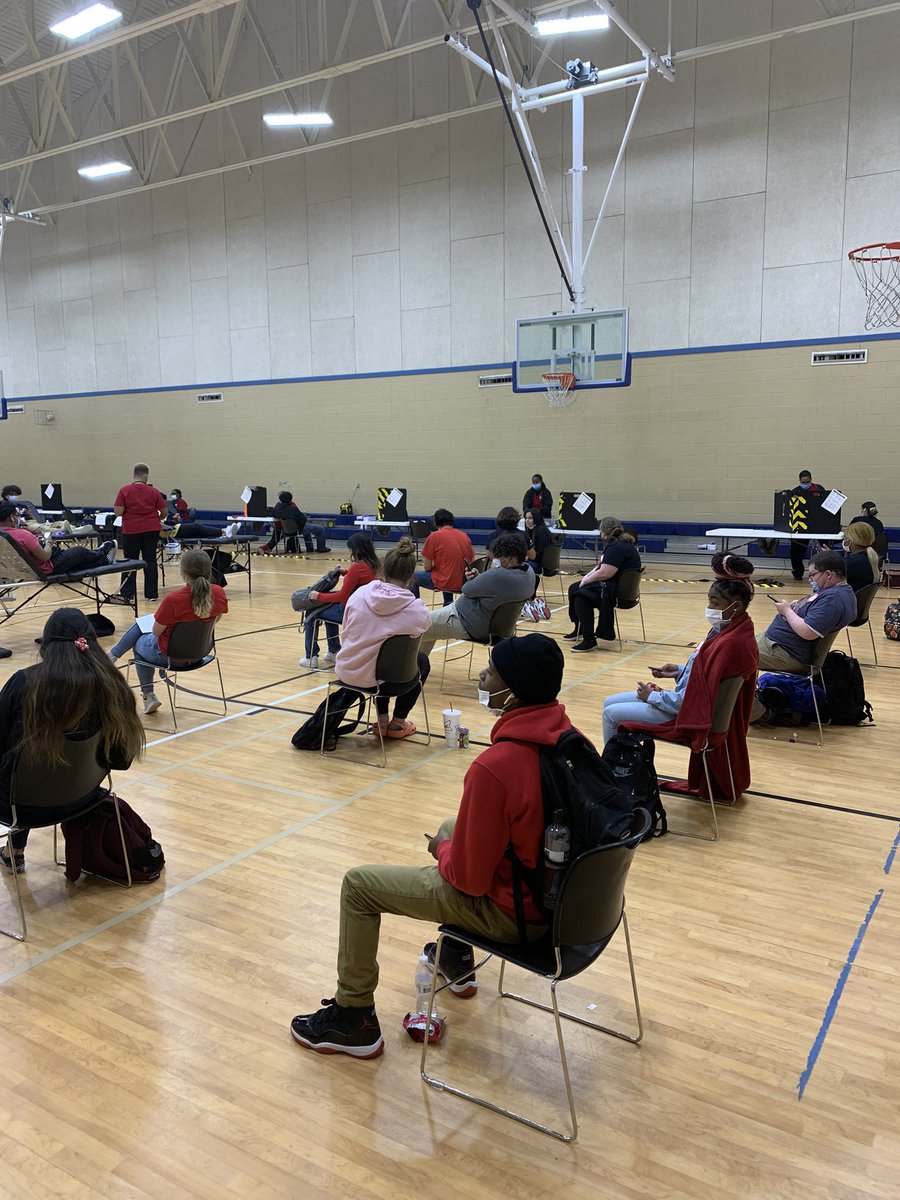 Thank you North Forney High School students for giving blood today at the Red Cross Blood Drive 💙🖤
A long but rewarding day. I love my job!!! #empower #truenorth 
@APThatIsMe @PrincipalJung