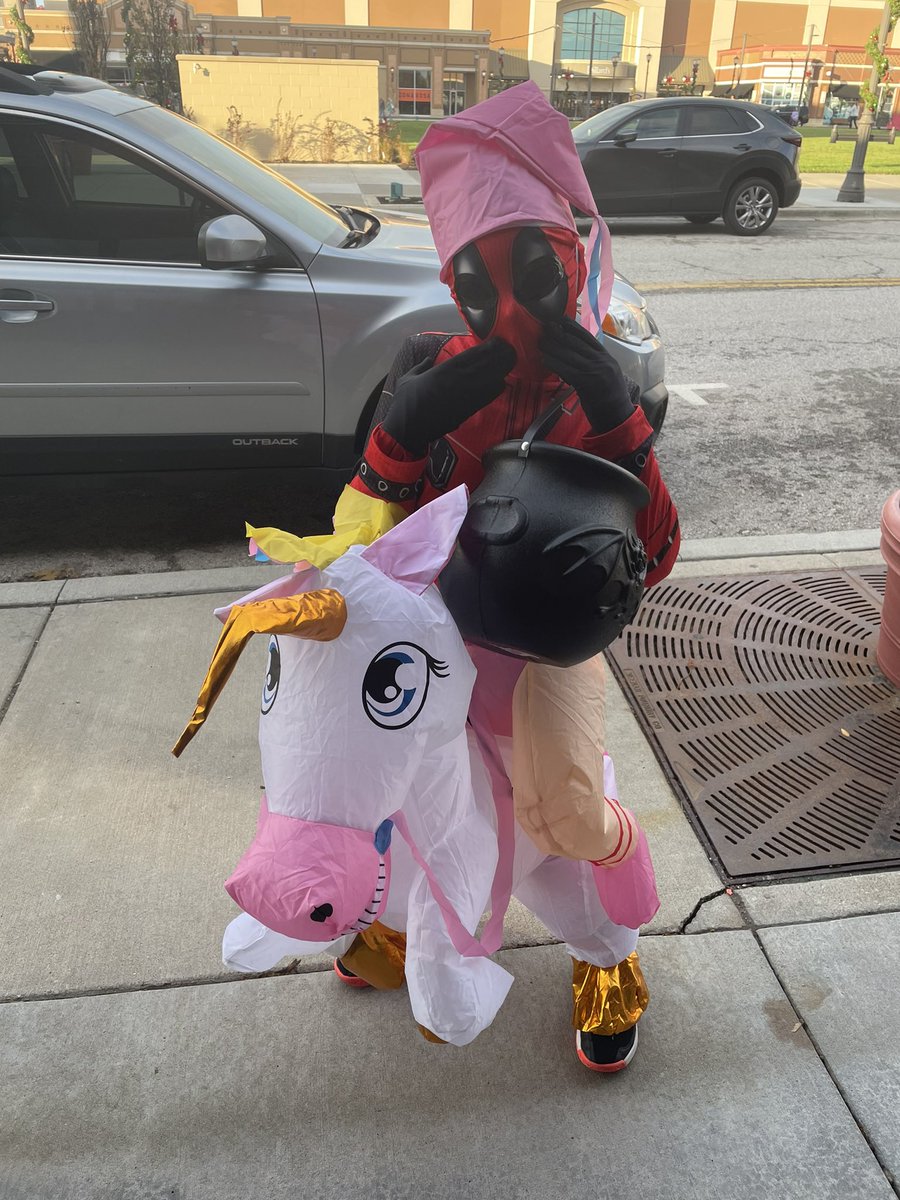 Happy Halloween from Deadpool riding a unicorn. We tried for Deadpool riding Wolverine but couldn’t keep Wolverine inflated…. @VancityReynolds @RealHughJackman