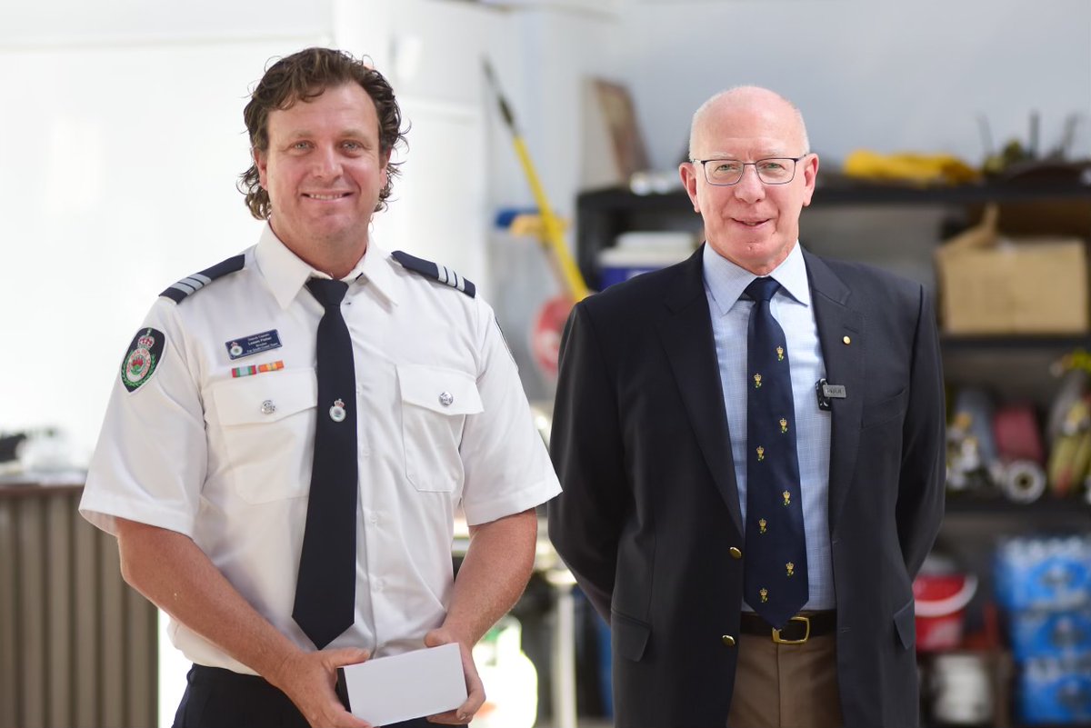 NSWRFS's tweet photo. Congratulations to 14 members of the Broulee Brigade who were presented the National Emergency Medal from the Governor General, His Excellency David Hurley, yesterday. The crew are the first of many to be honoured for their efforts during the 2019-20 fire season. #NSWRFS https://t.co/wvK7Eu1aMP