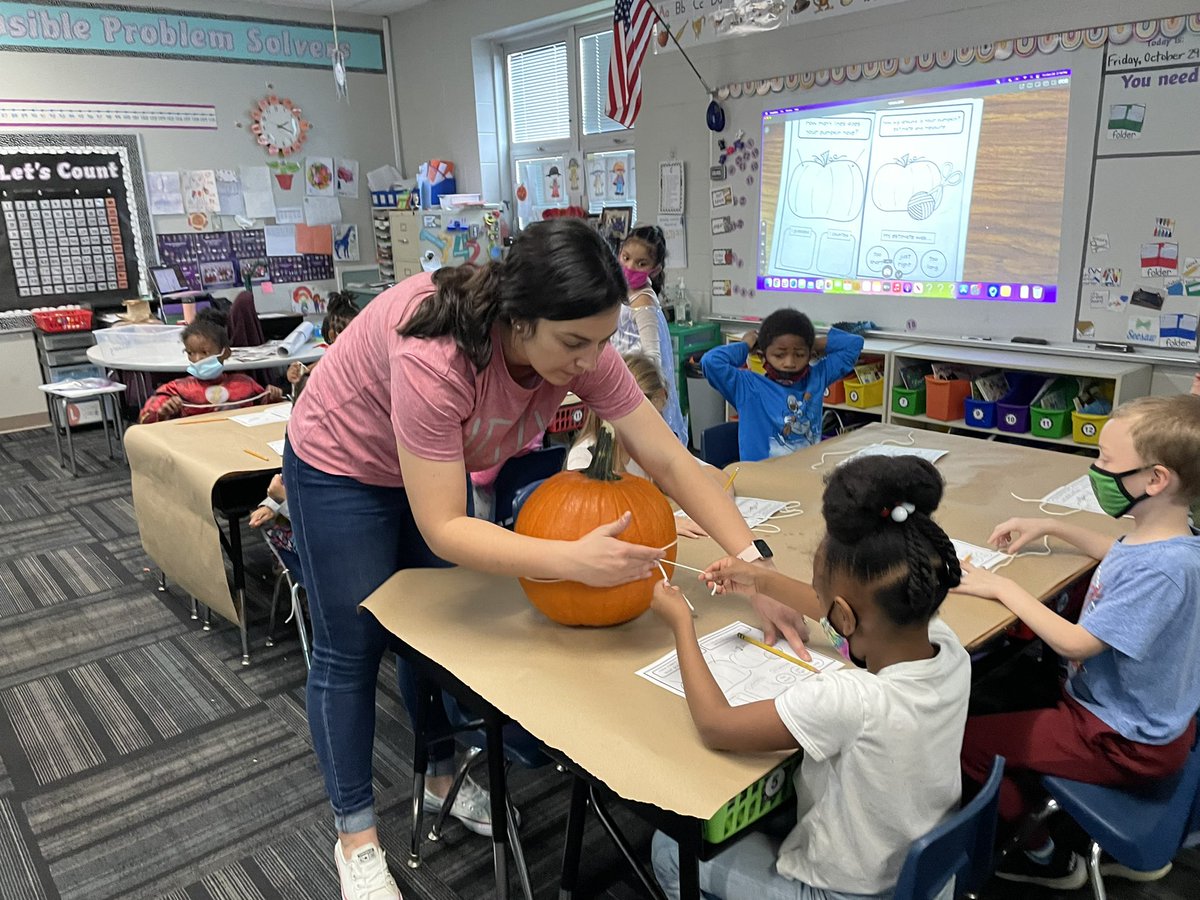 Mrs_Courlas's tweet photo. Lots of fun with pumpkins today -  making estimates, measuring, and counting seeds today! We decided it was more efficient to count by 10s! Part 2 #TeamTussing #PLSDproud #FallFun #fabulousinfirst https://t.co/2LJDsyRHn5