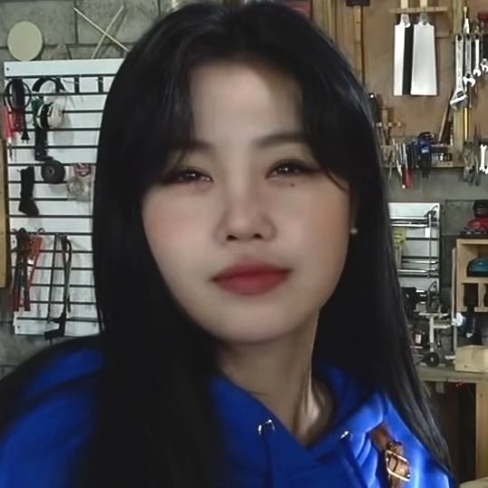 ariidly's tweet photo. te extraño mi nena, mándame fuerza para terminar la tarea sin que me tirite el ojo
SOOJIN OUR SHINING STAR
#NeverlandsFightForSoojin
#AlwaysWith6idle
@cubeunited
@CUBEENTGLOBAL
@G_I_DLE https://t.co/73Y5pgKZ5d