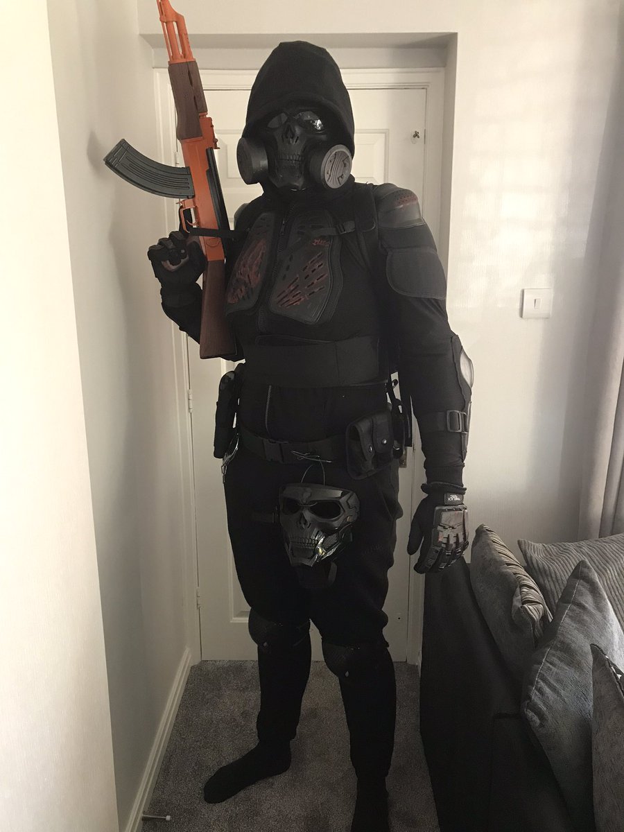 This party is gonna be interesting 😎