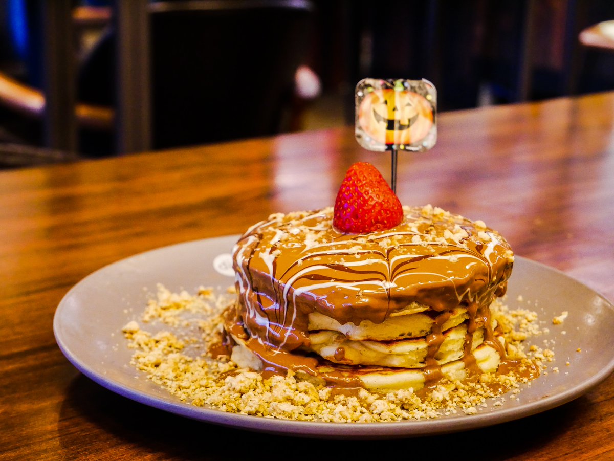 Take advantage of our 15% off Halloween promotion for this very special (and spooky) treat. Halloween is almost here! Enjoy a 15% discount with our amazing crunchy chocolate pancakes. Maybe we won’t trick you, but we’d gladly provide you with the right treat just for the season!