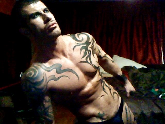 Watch Killian Adam's leaked NSFW photo on TwXstars