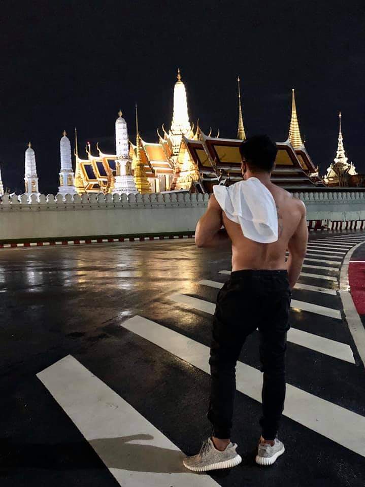 Hello Thailand
I am 100% Thai

สวัสดีเมืองไทย !