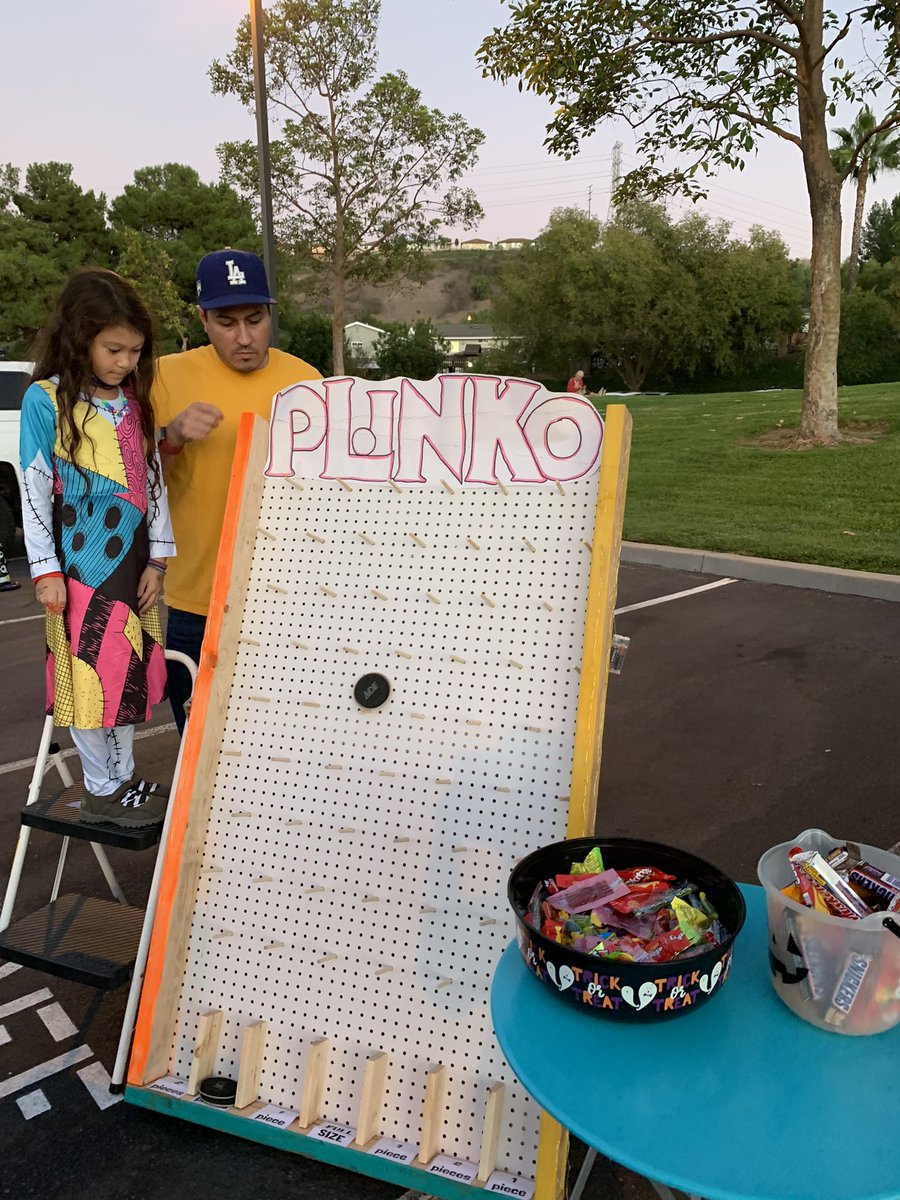 ReillyTOSA's tweet photo. Plinko was a hit at Trunk or Treat tonight! 🎃👻🧙‍♀️ https://t.co/acS1erXH04