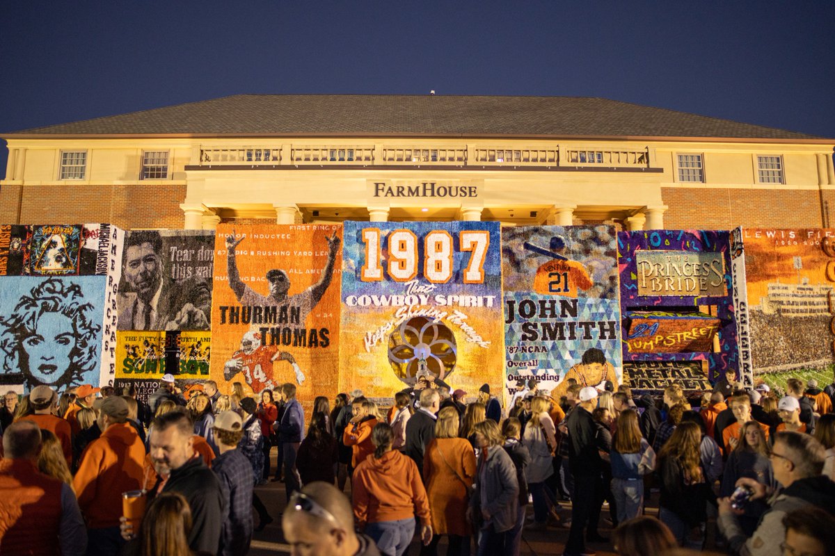 #okstate #oklahomastate #okstatehomecoming #homecoming #americasbrightestorange #osuhomecoming #walkatound #parade #streetparty #farmhouse