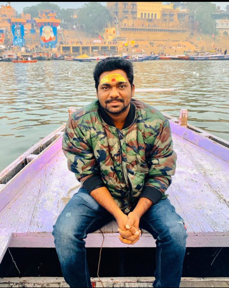 peepoye_'s tweet photo. Proud of you for this #zakirkhan 🇮🇳Huge respect🙏
“Tehzeeb se Hindu,
Parwarish se musalman hoon.
Ganga me vazu karta,
Mai hi toh Hindustan hoon.”
~ Zakir Khan.
#indiahoonmai #naazhai #peepoye #zakirkhan #standupcomedy #proudindian https://t.co/1QZWY2JIPz