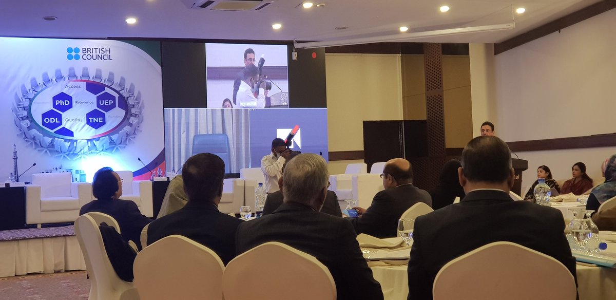 nishatriaz's tweet photo. The new undergrad policy offers an opportunity to improve the mentoring and internship programmes for students. Dr Muhammad Ali @Muhamma76408386. Let us make it work for everyone. Chair of VCs committee opens day 2 of the conference.
#PakUKEducationGateway
#AllPakVCsConference https://t.co/aEzeATdM3C