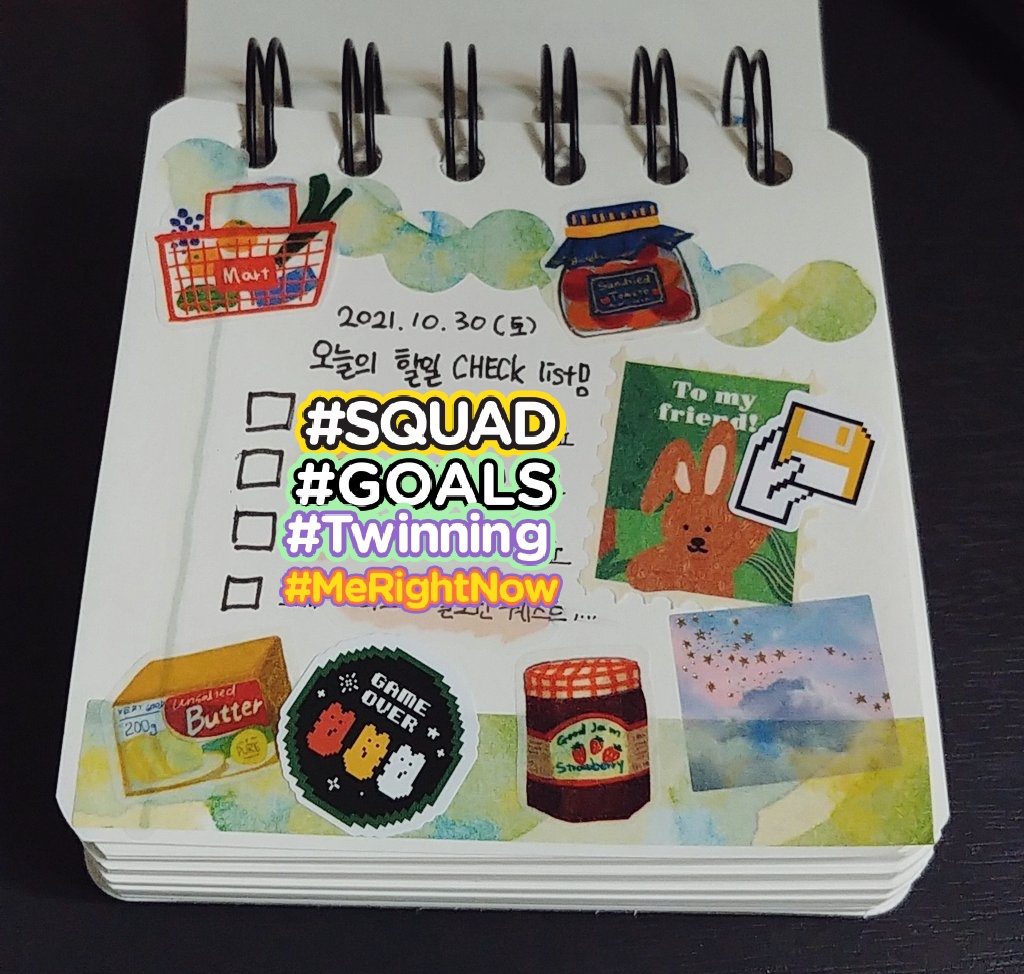 다꾸 매일 열심히 하는 중 
방이 넘 어두워서 이쁘게는 안 나오지마는