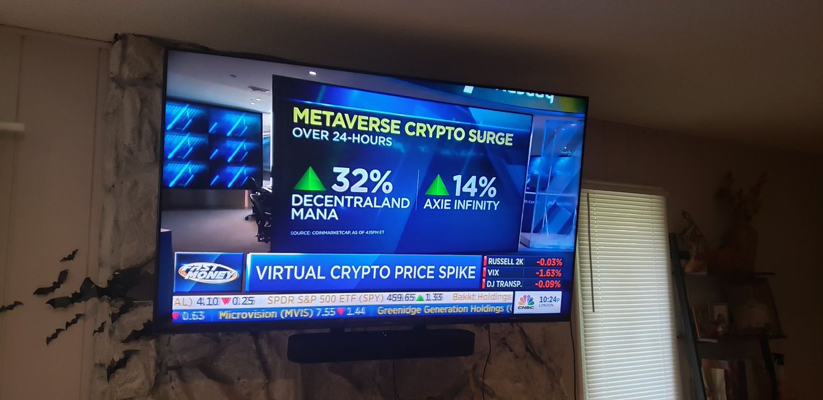 Jihoz_Axie's tweet photo. Things are getting crazier each day https://t.co/0AMjXLOwsl