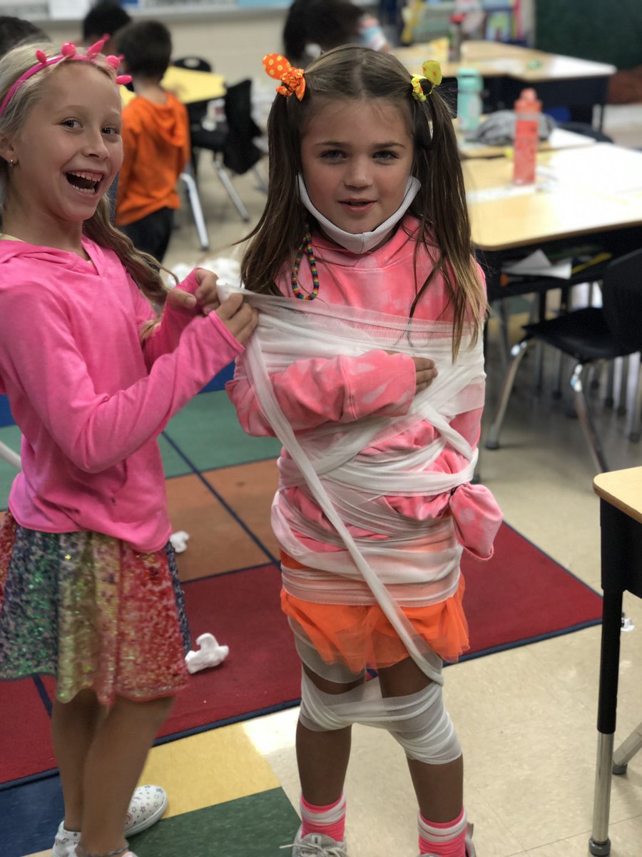 fun_firsties's tweet photo. Great way to WRAP up our Egypt unit! @_THETigers #rootedNEISD https://t.co/0NpHEY4xTq