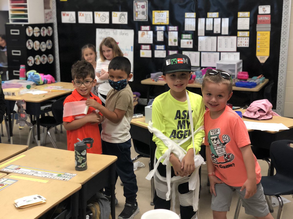 fun_firsties's tweet photo. Great way to WRAP up our Egypt unit! @_THETigers #rootedNEISD https://t.co/0NpHEY4xTq