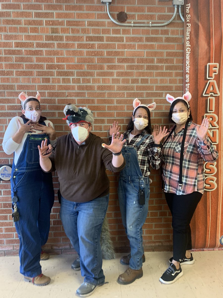CochitiES's tweet photo. Storybook spirit day @CochitiES https://t.co/9uZ9f2FBdM