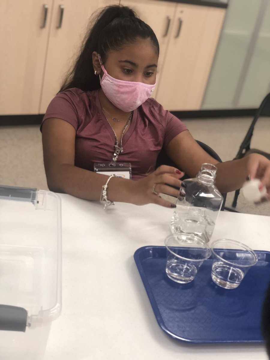 Anna Segovia tweet media