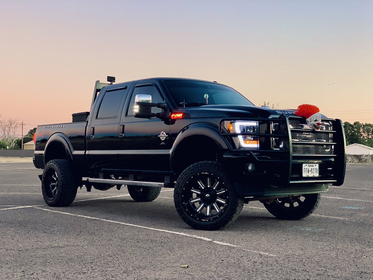 You look better with the mask on.